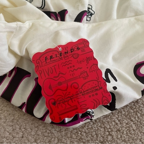 Friends The Television Series T-shirt I speak Fluent Friends M lobsters - Picture 7 of 9